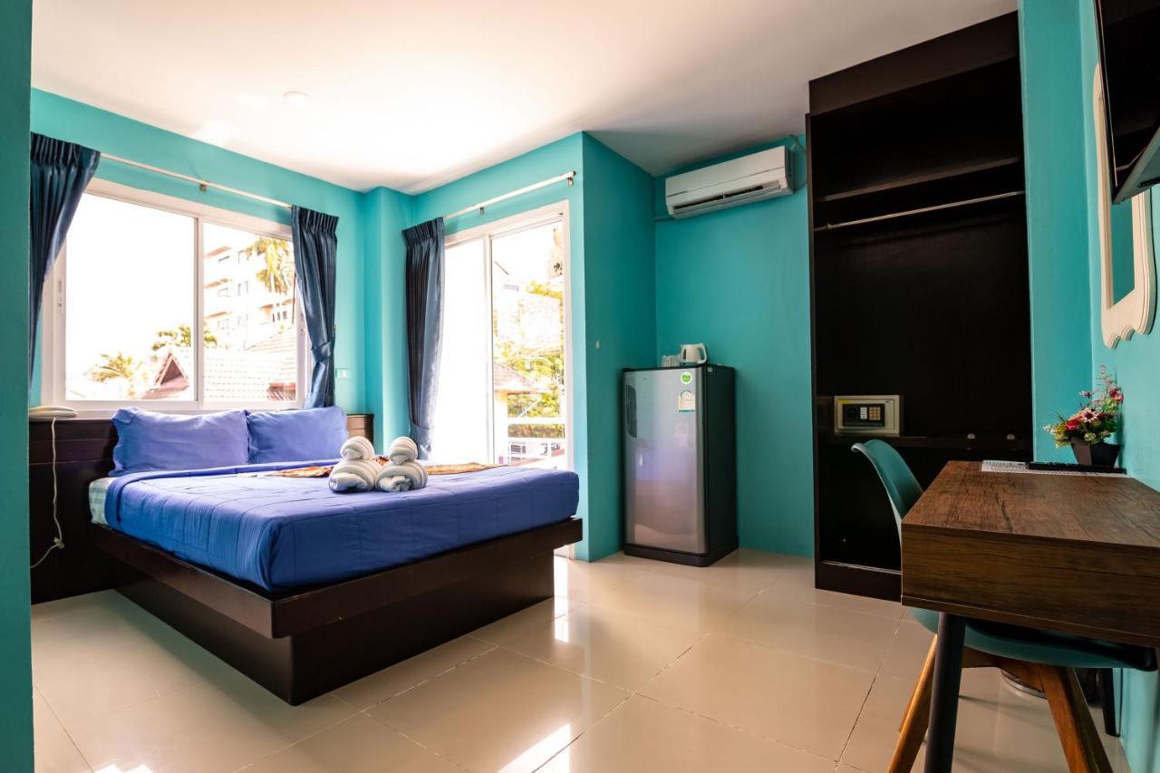 Patong Blue Hotel Bagian luar foto