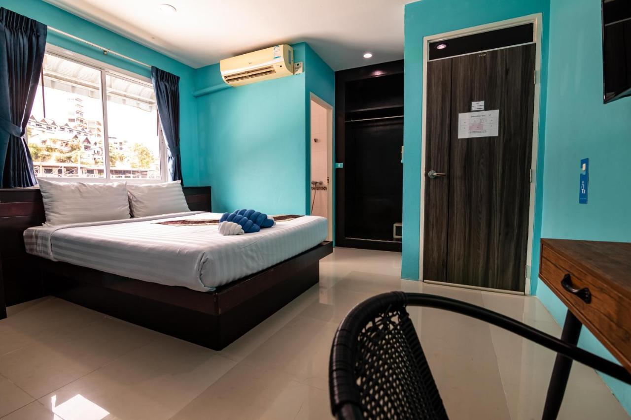 Patong Blue Hotel Bagian luar foto