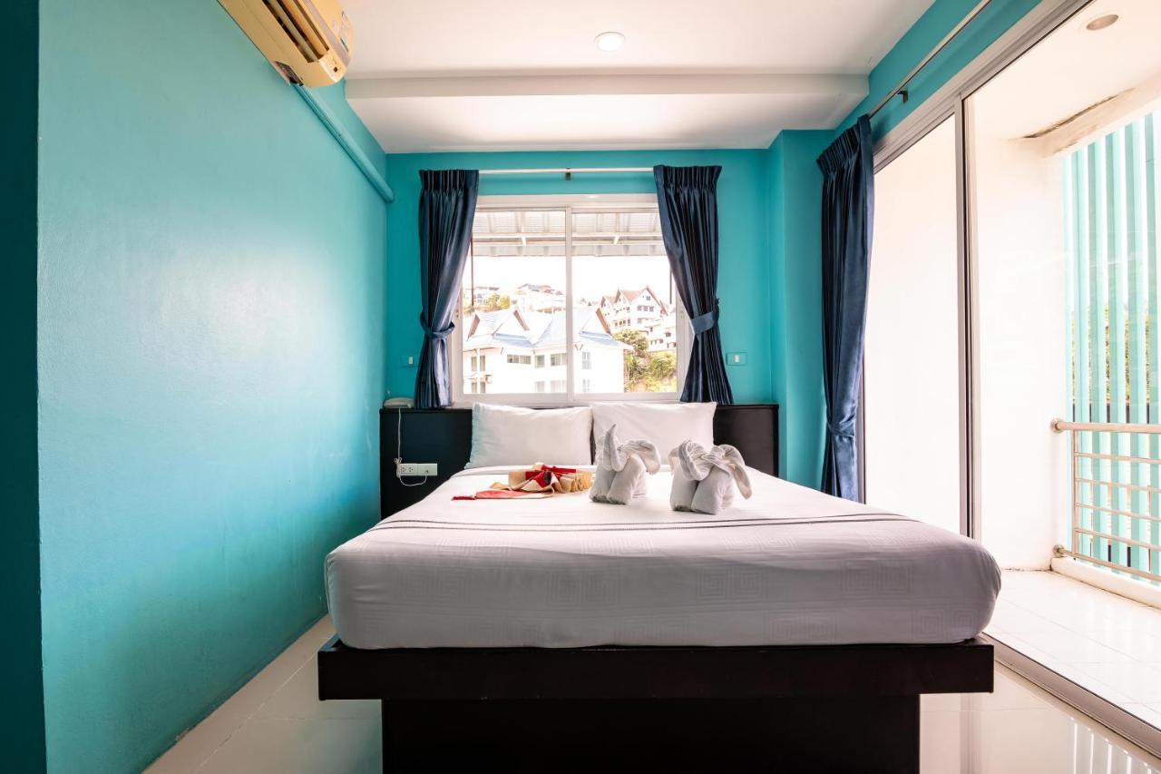 Patong Blue Hotel Bagian luar foto
